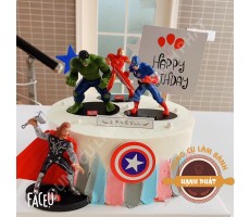 Set 4 siêu anh hùng trang trí bánh
